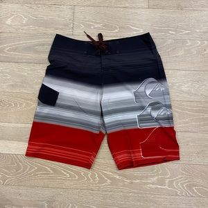 Quicksilver board shorts 31 🌟Bundle & Save🌟